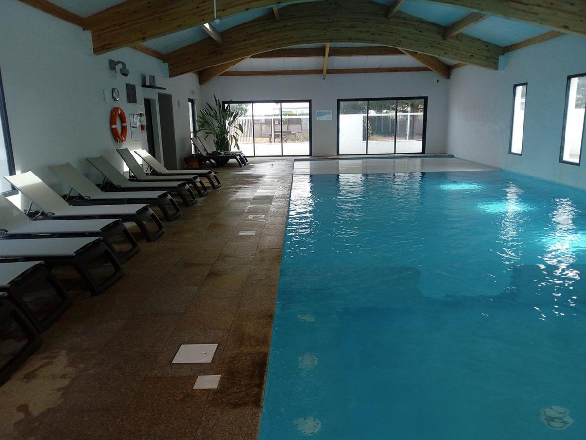 סנט-אילר-דה-רייה Chalet Pour 6, Domaine Avec Piscine מראה חיצוני תמונה
